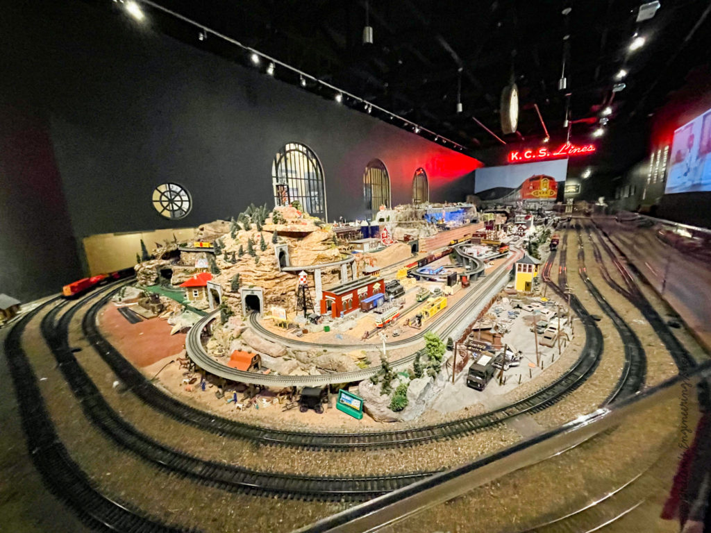 curves of a train track on the main model train table display in kansas city